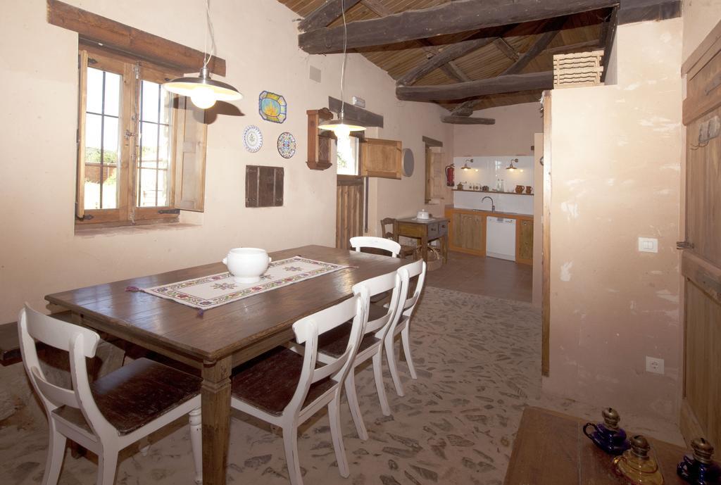 Casa Rural Las Aguedas Murias de Rechivaldo エクステリア 写真
